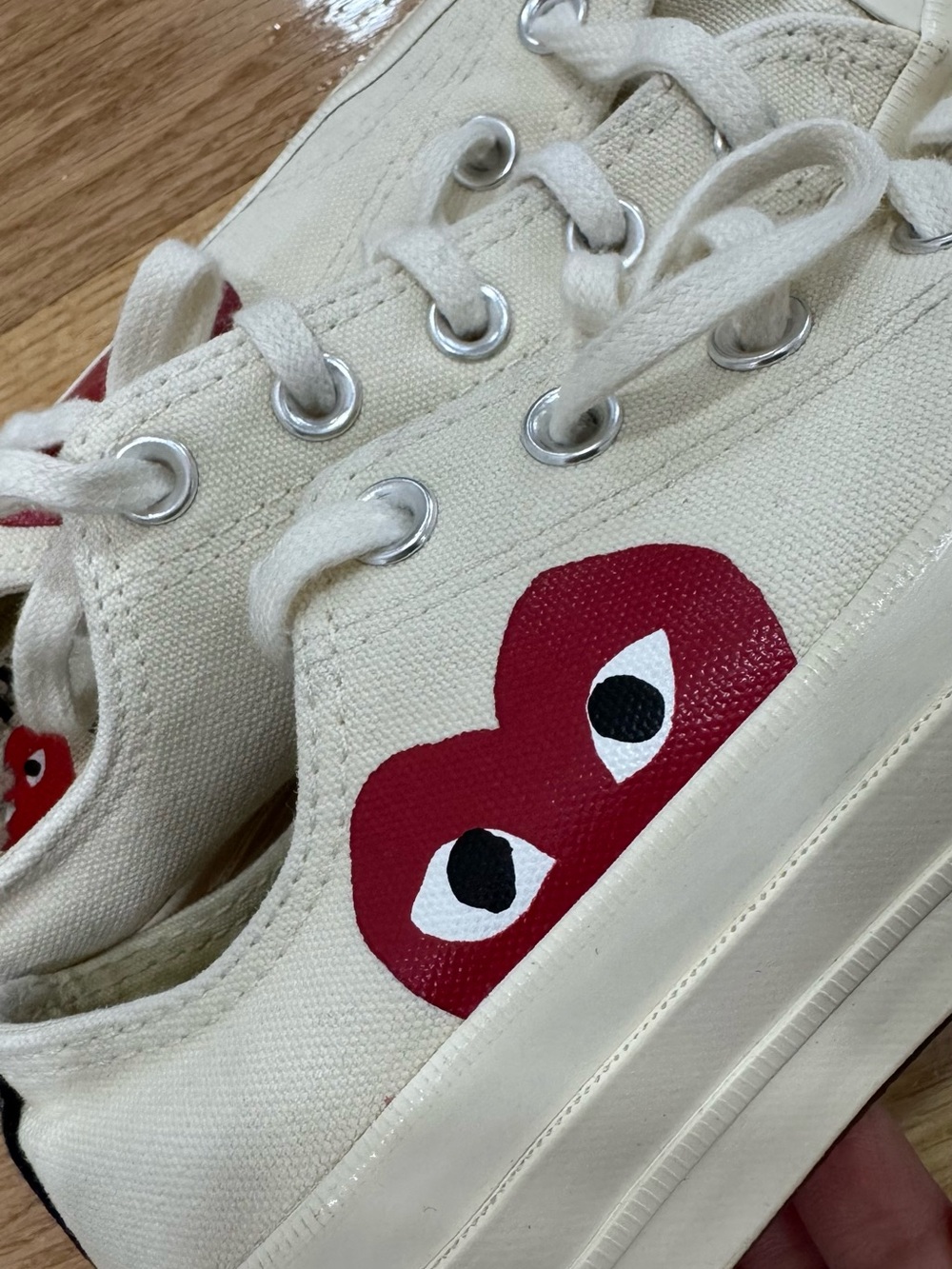 Converse White Low-Top Sneakers with Red Heart Accent - Picture 6 of 6